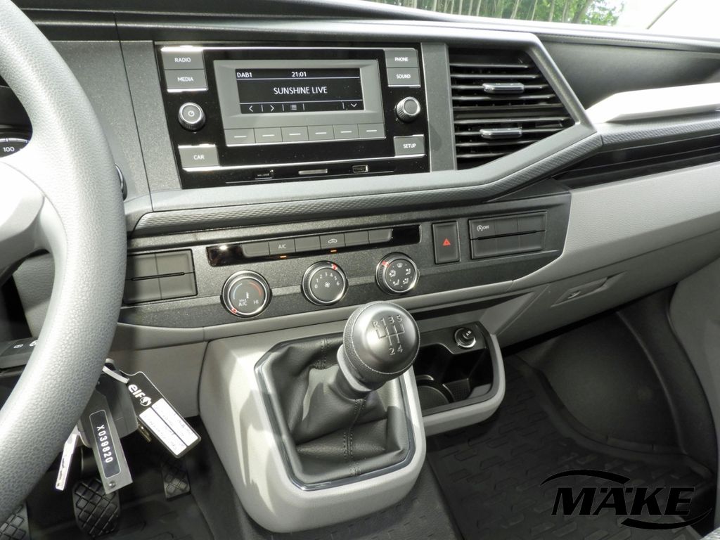 Volkswagen T6 Transporter 2024