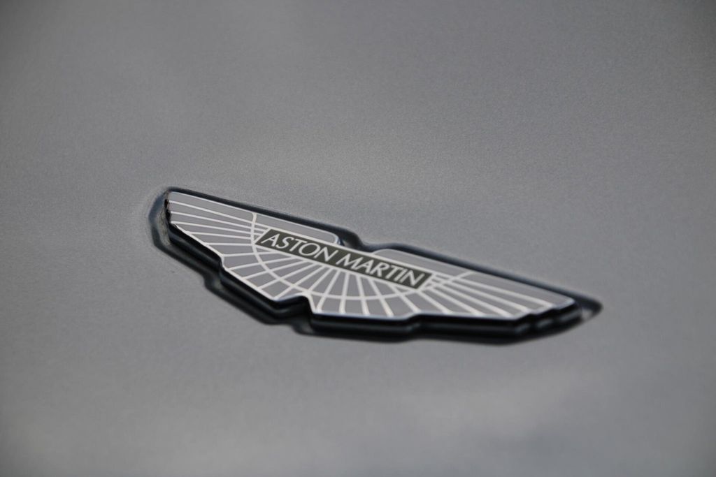 Aston Martin DB9 2006