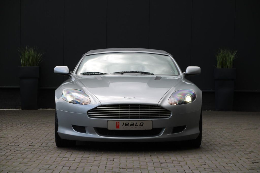 Aston Martin DB9 2006