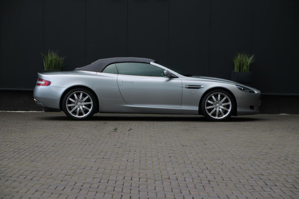 Aston Martin DB9 2006