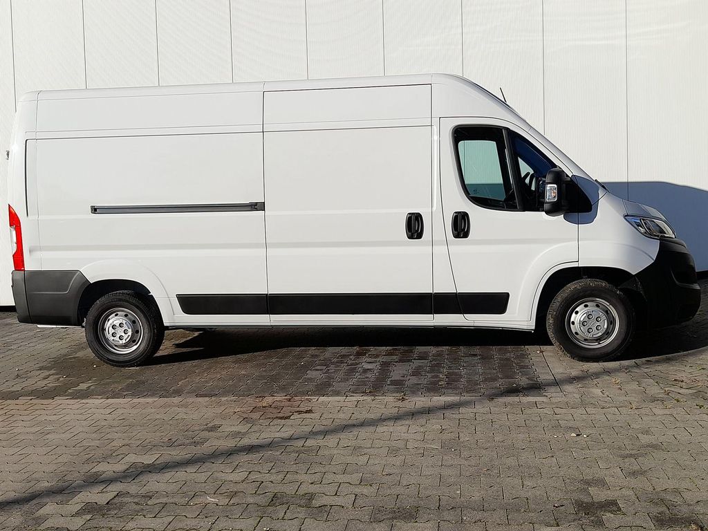 Opel Movano 2023