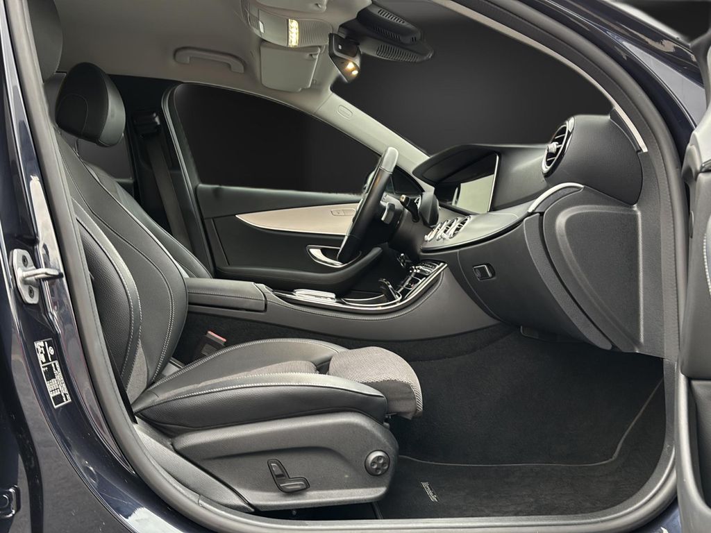 Mercedes-Benz E 300 2021