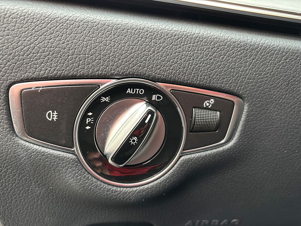 Mercedes-Benz E 300 2021