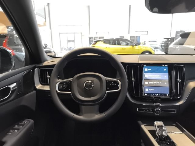 Volvo XC60 2025