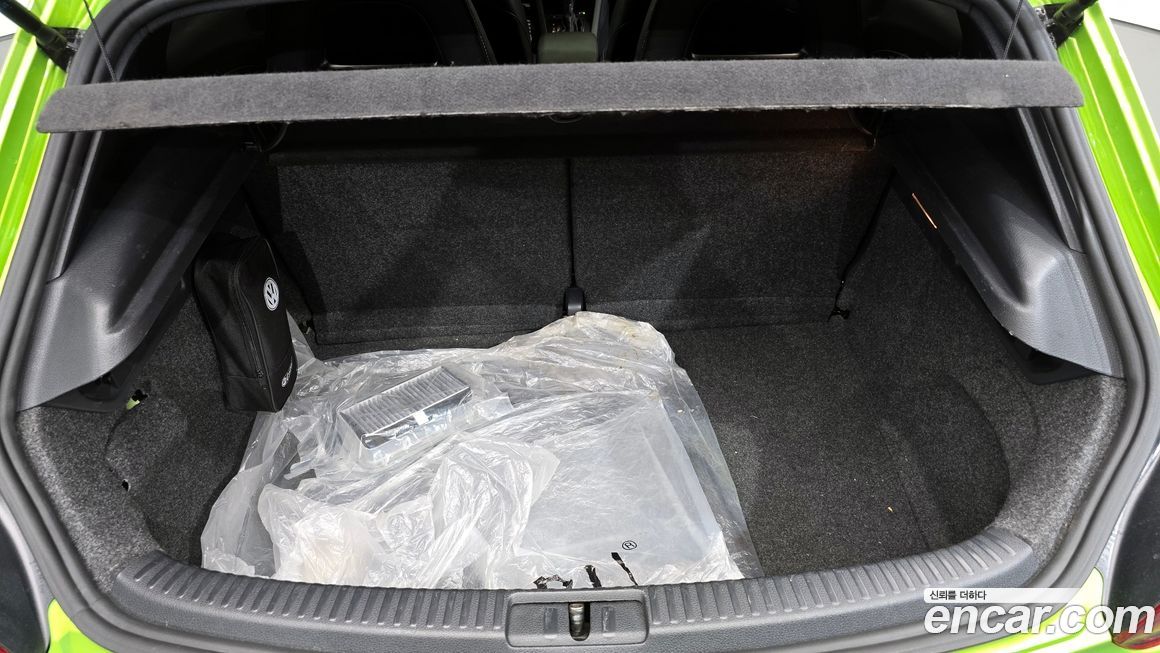 Volkswagen Scirocco 2012