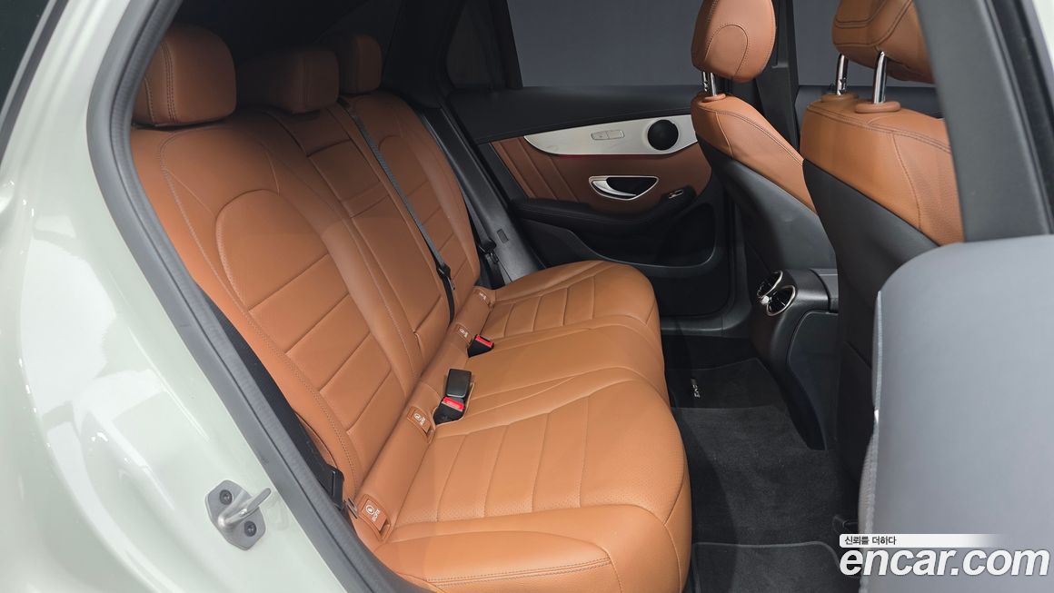 Mercedes-Benz GLC-Class 2022