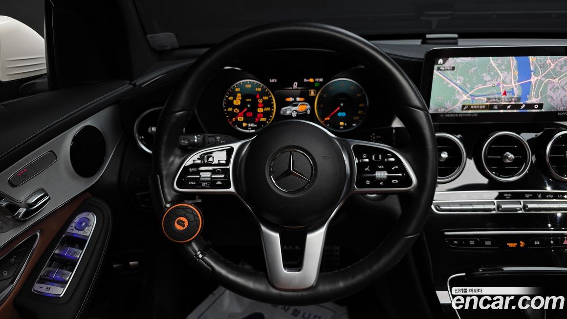 Mercedes-Benz GLC-Class 2022