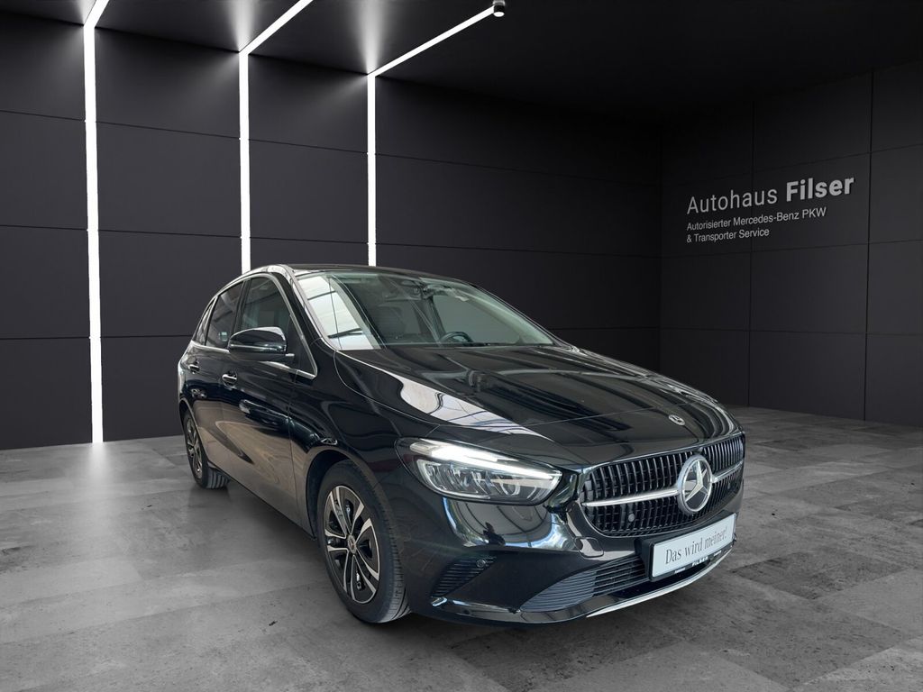 Mercedes-Benz B 180 2023