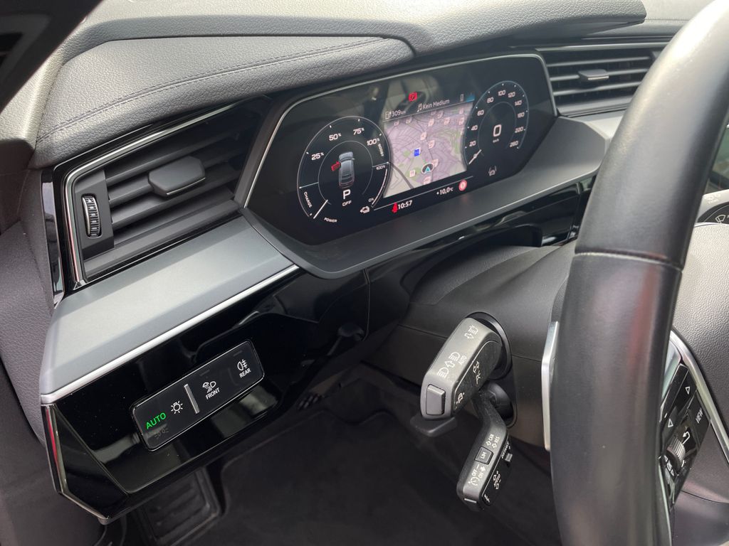 Audi e-tron 2021