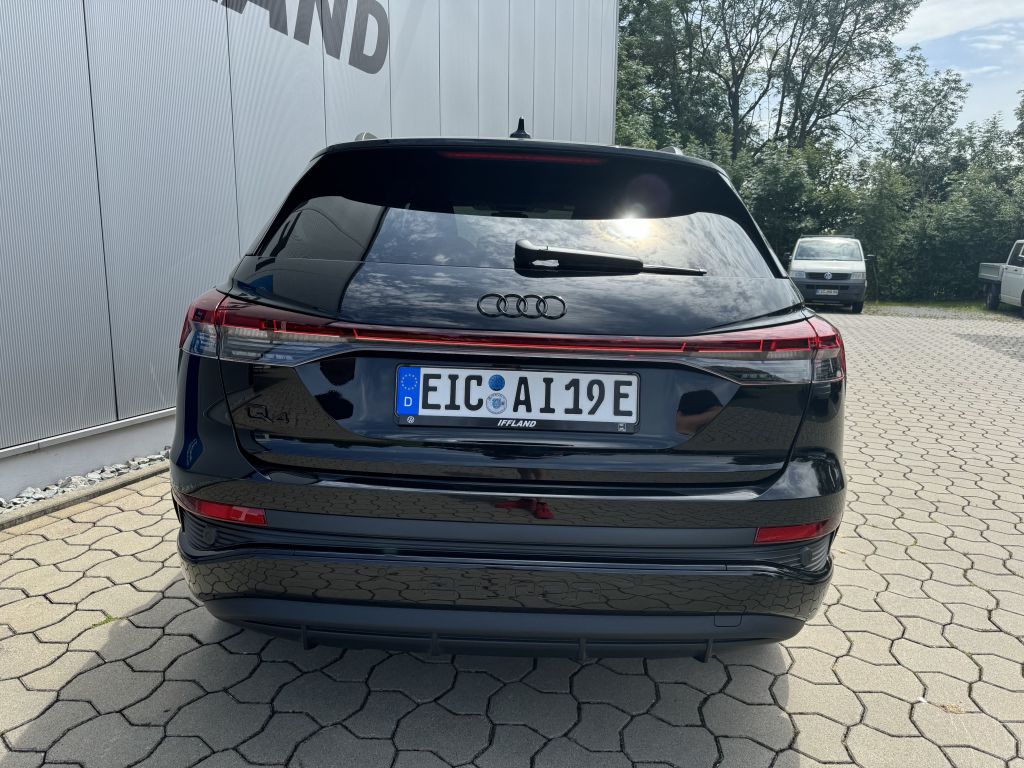 Audi Q4 e-tron 2023