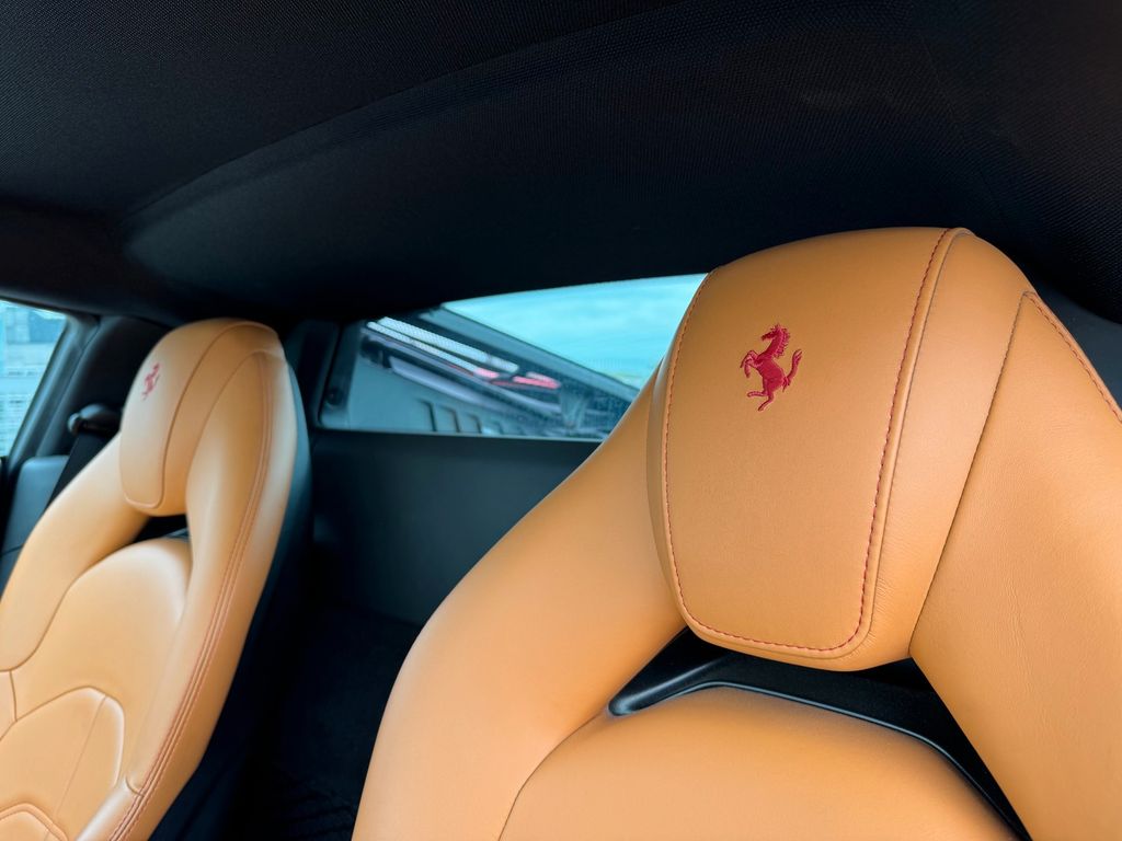 Ferrari 488 GTB 2016