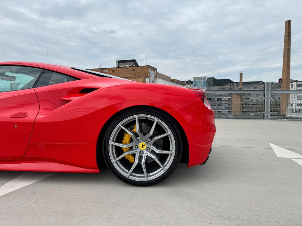 Ferrari 488 GTB 2016