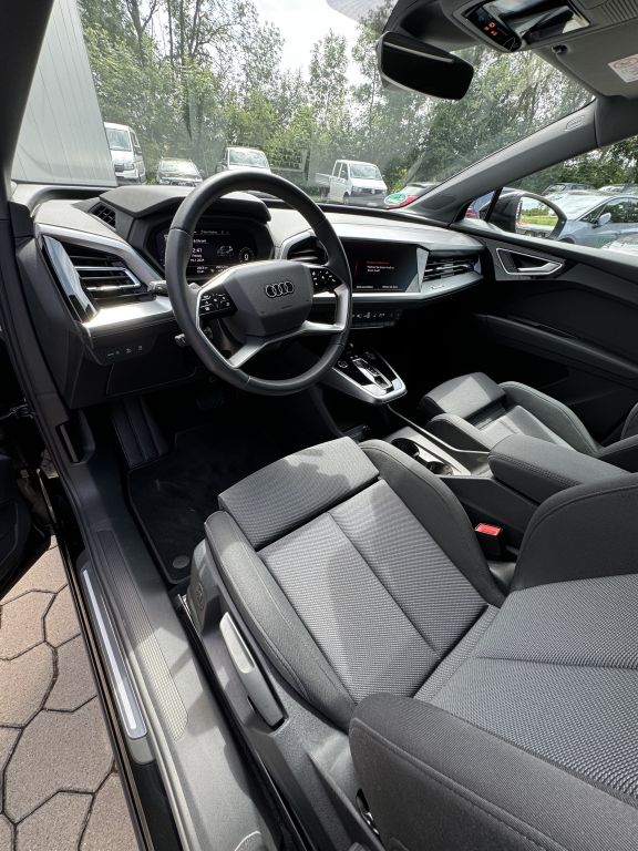 Audi Q4 e-tron 2023