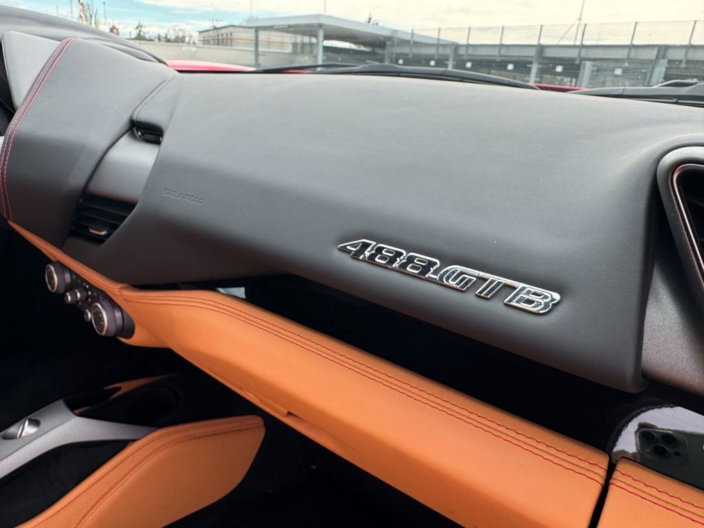 Ferrari 488 GTB 2016
