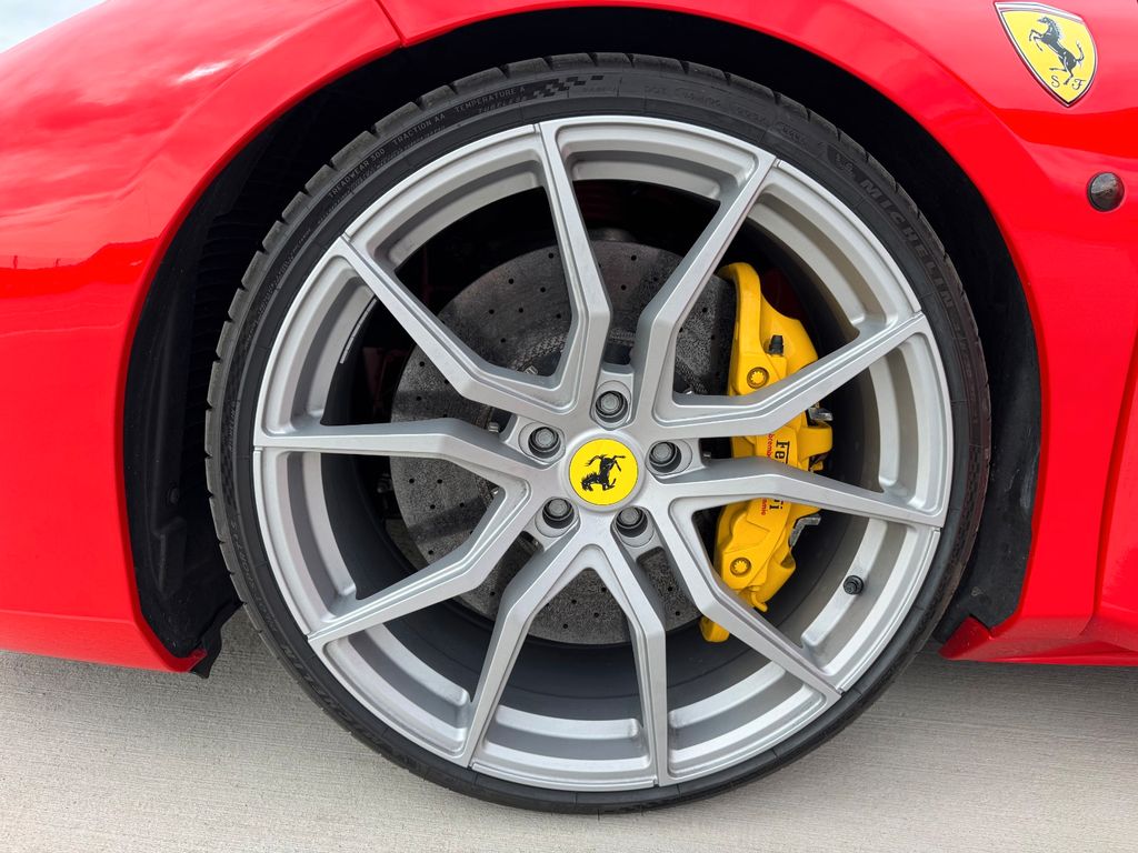 Ferrari 488 GTB 2016