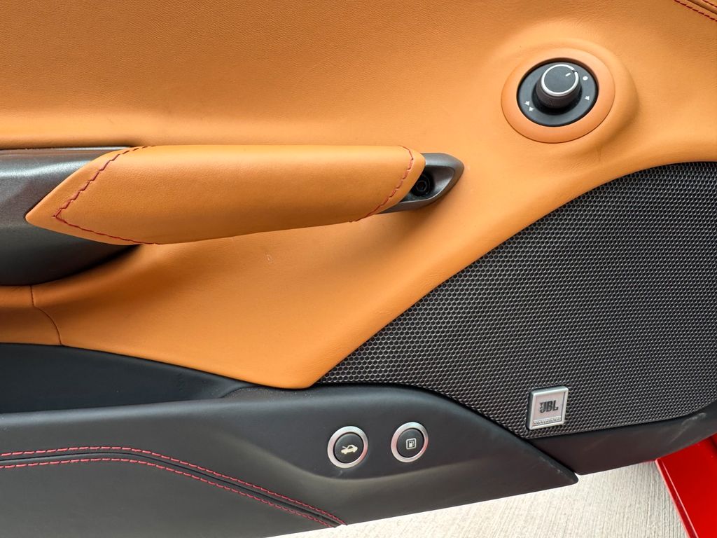 Ferrari 488 GTB 2016