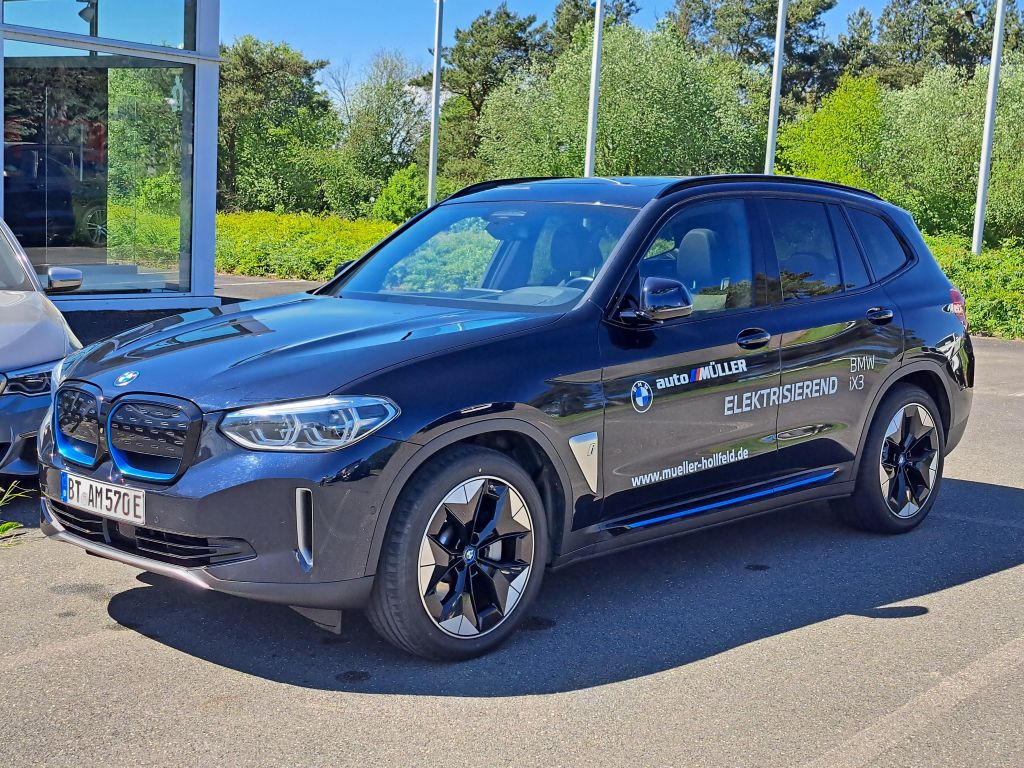 BMW iX3 2021