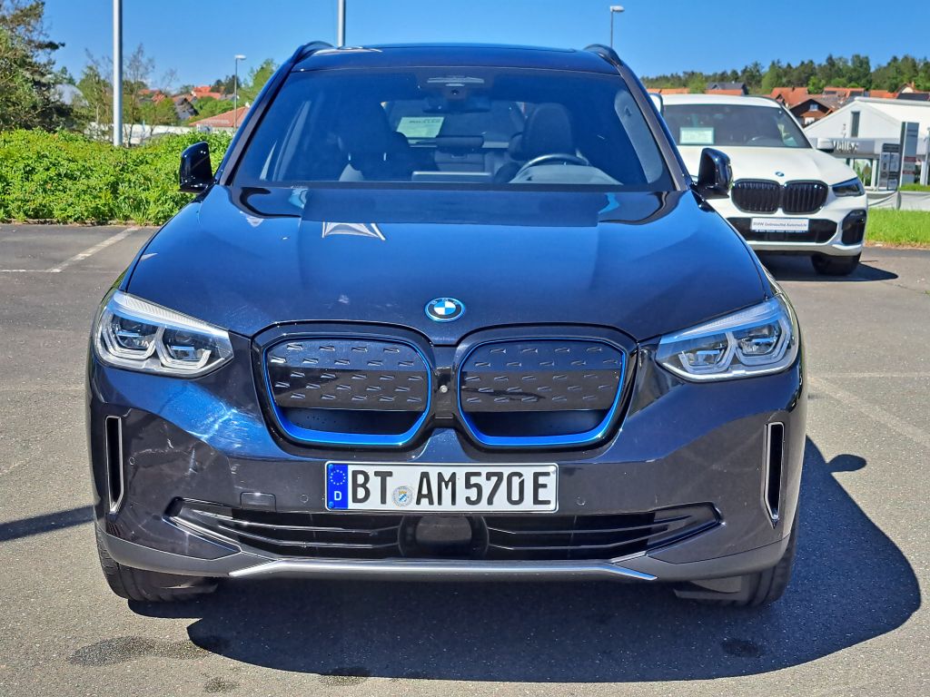 BMW iX3 2021