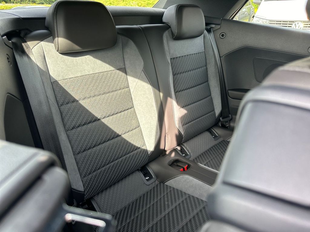 Volkswagen T-Roc 2025