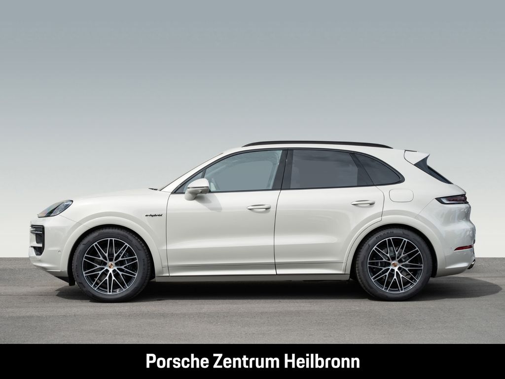 Porsche Cayenne 2025