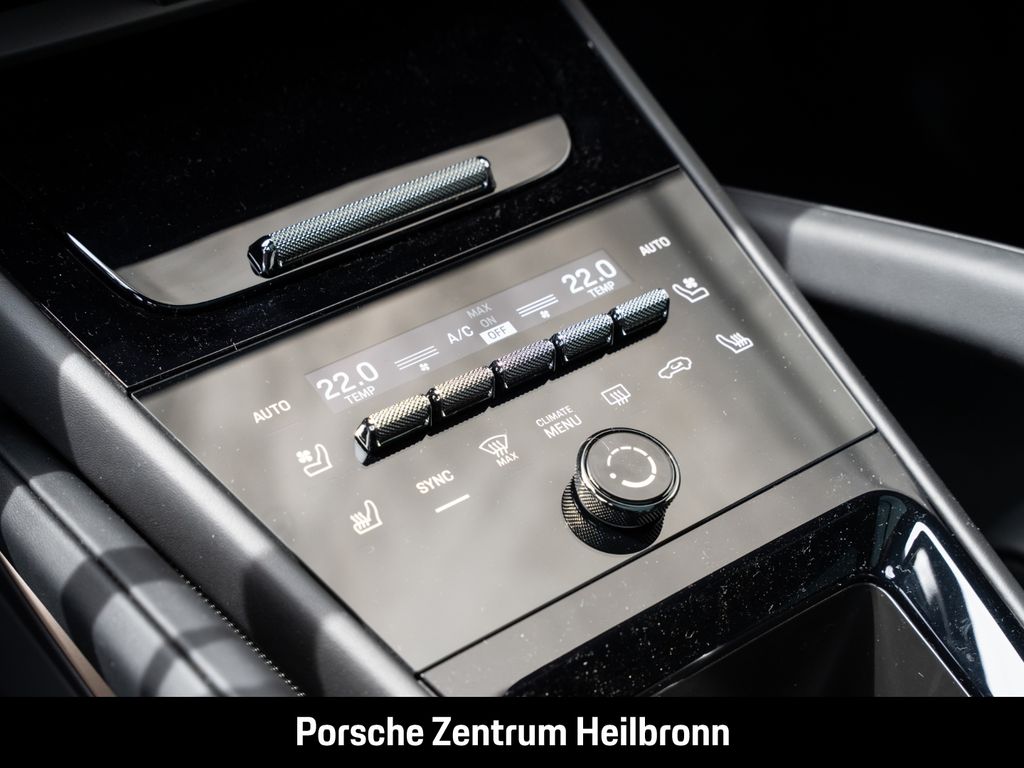 Porsche Cayenne 2025