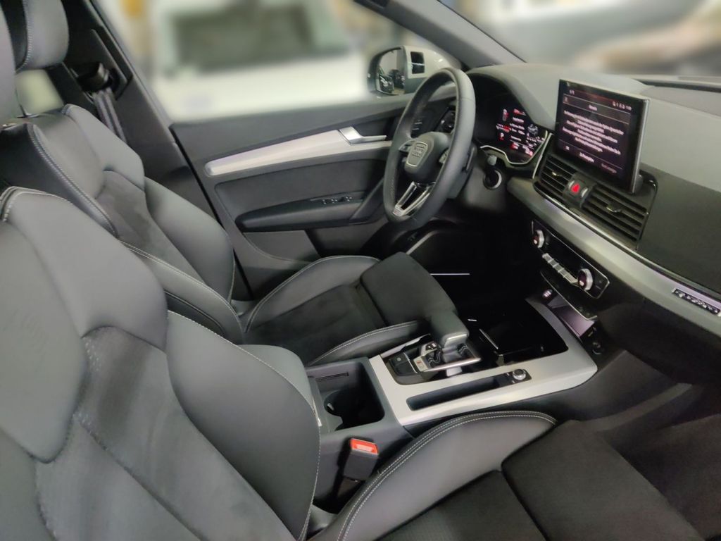 Audi SQ5 2024