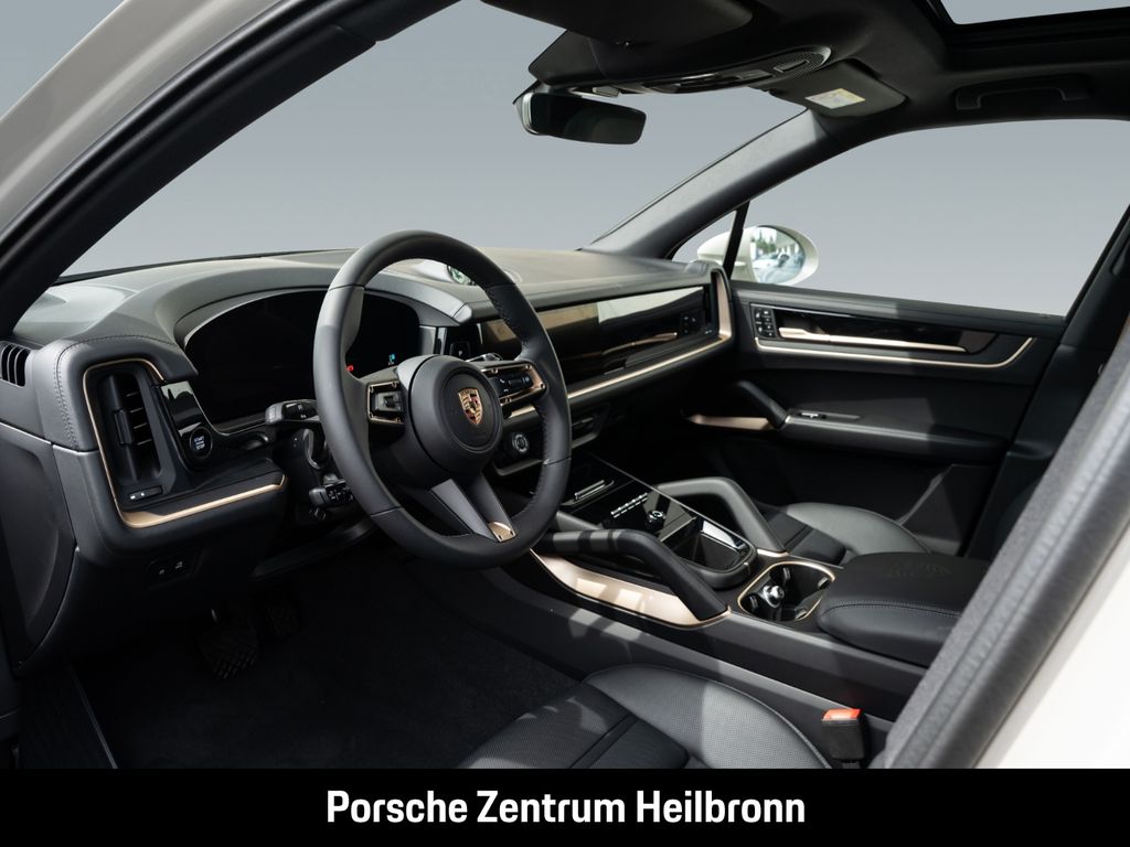 Porsche Cayenne 2025