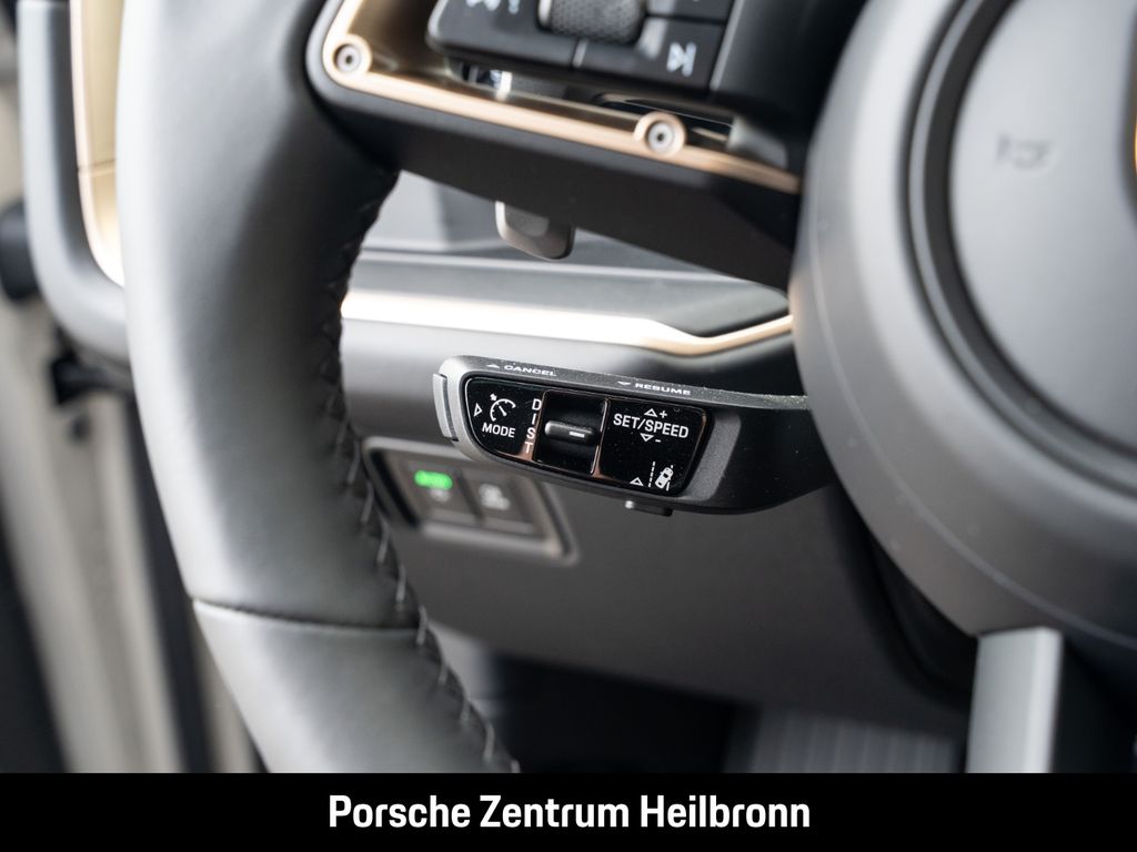 Porsche Cayenne 2025