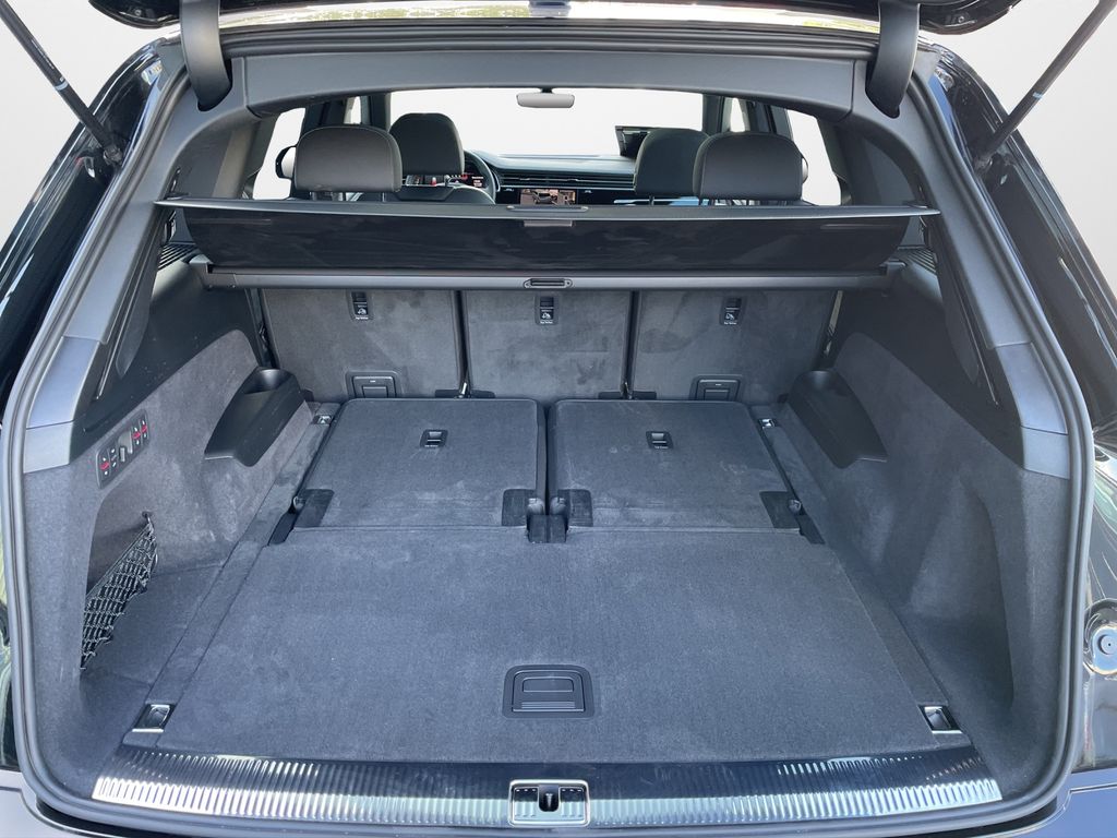 Audi SQ7 2024