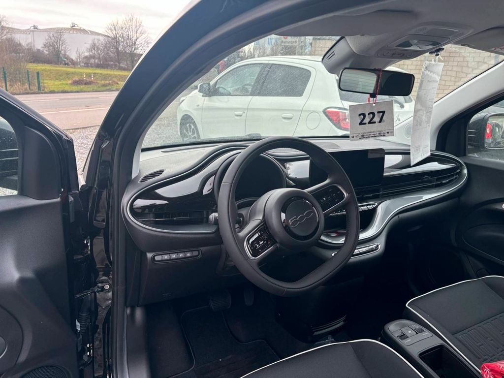 Fiat 500e 2025