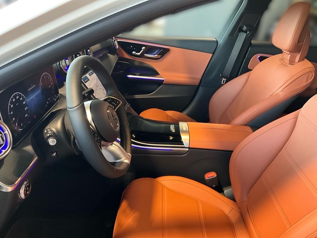 Mercedes-Benz C 300 2025