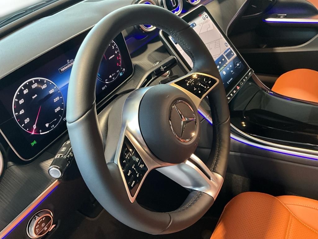 Mercedes-Benz C 300 2025