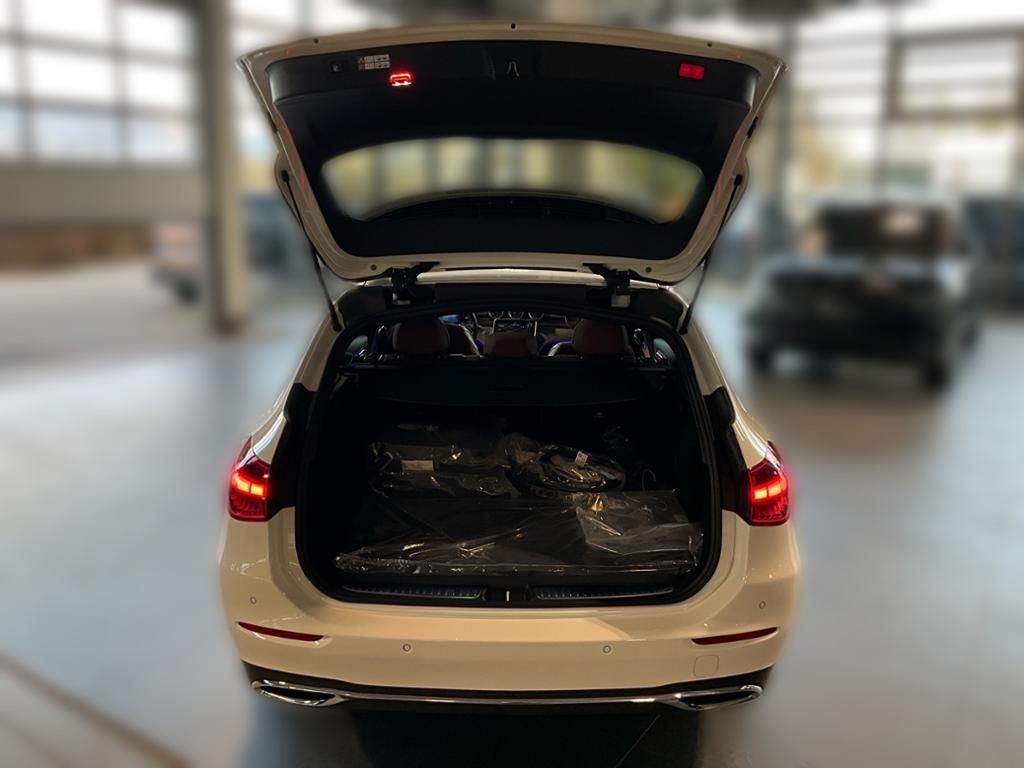 Mercedes-Benz C 300 2025
