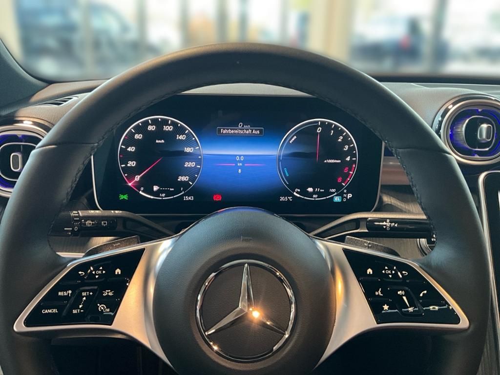 Mercedes-Benz C 300 2025