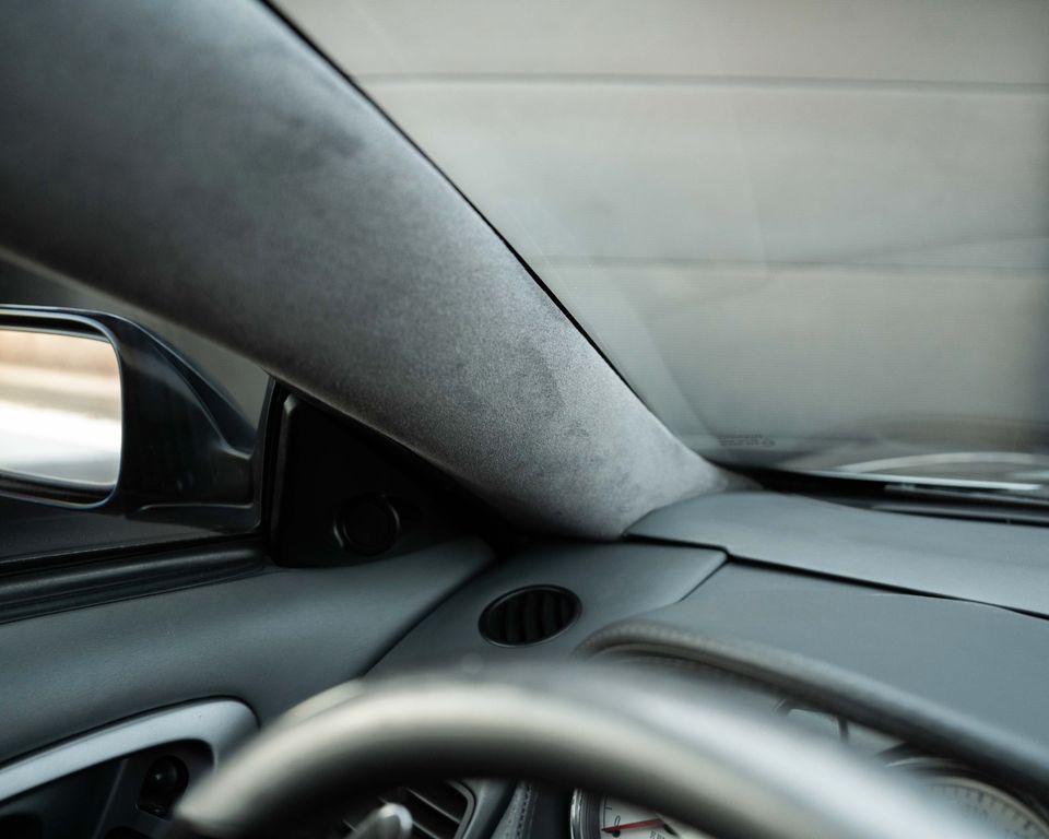 Aston Martin Vanquish 2003