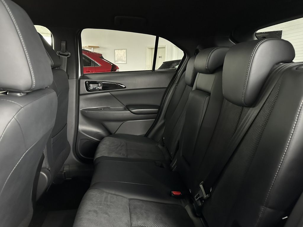 Mitsubishi Eclipse Cross 2024