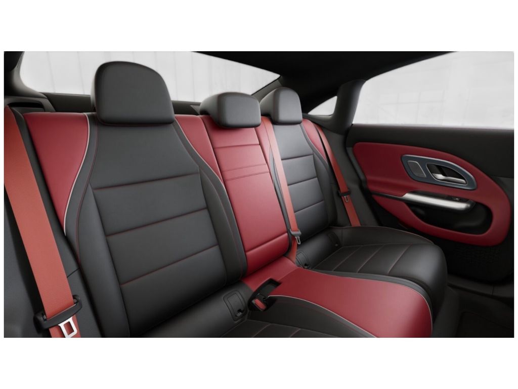 Mercedes-Benz CLA 220