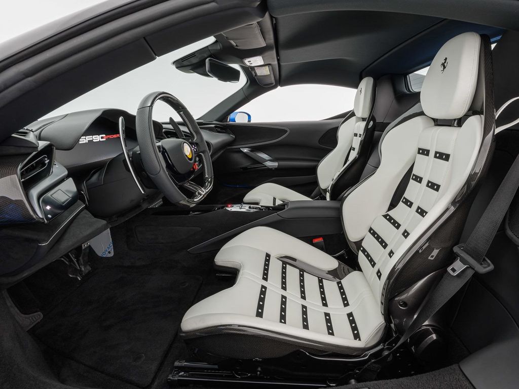 Ferrari SF90 2023