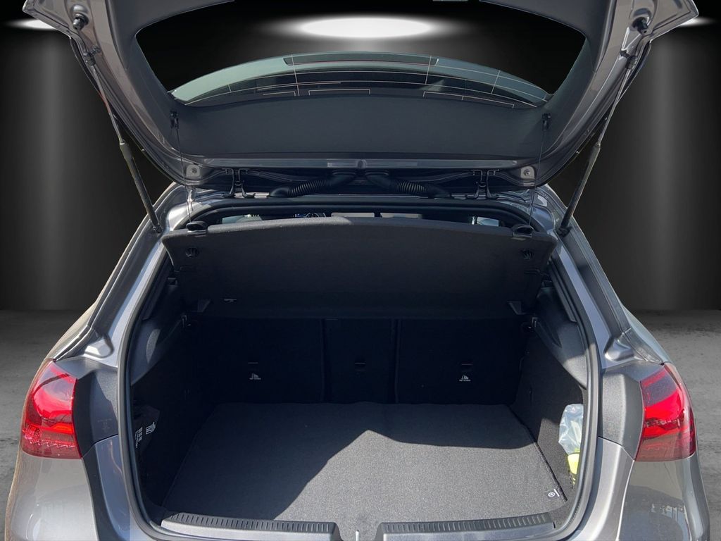 Mercedes-Benz A 200 2024