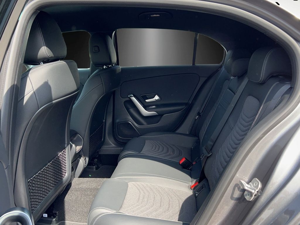 Mercedes-Benz A 200 2024