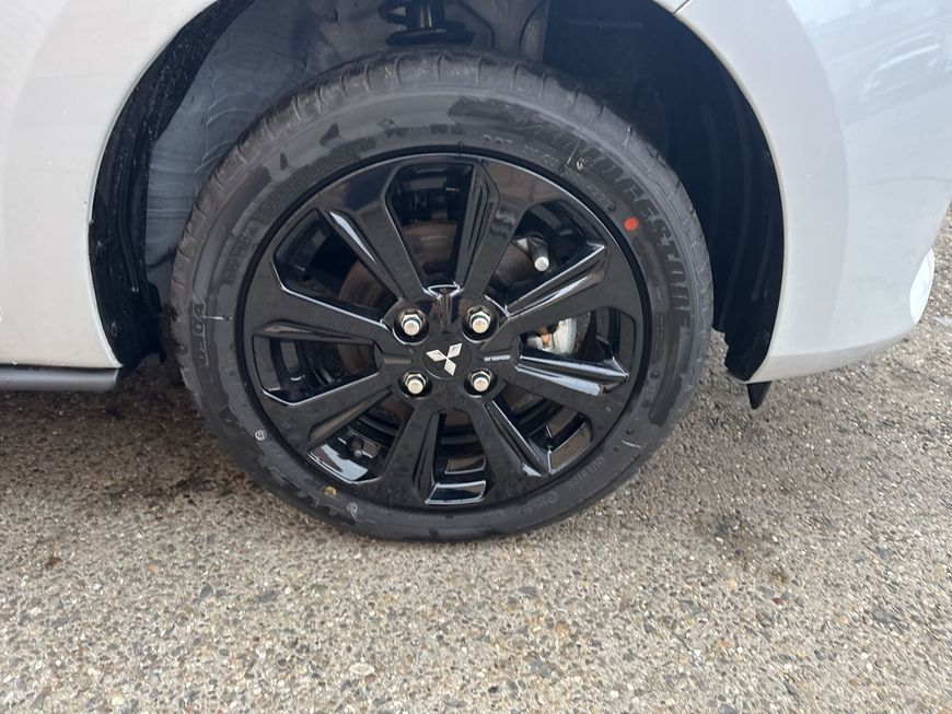 Mitsubishi Space Star 2025