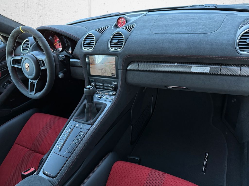 Porsche Boxster 2025