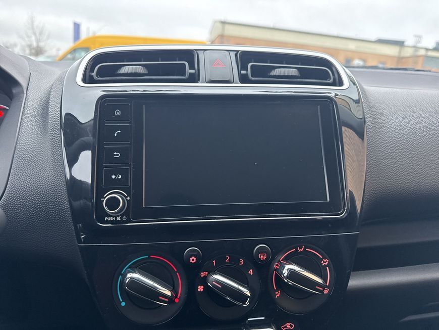 Mitsubishi Space Star 2025