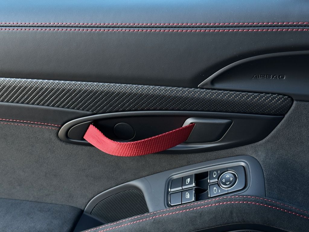 Porsche Boxster 2025