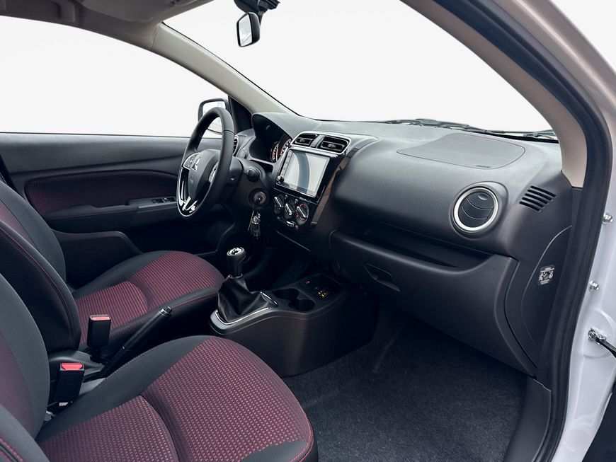 Mitsubishi Space Star 2025