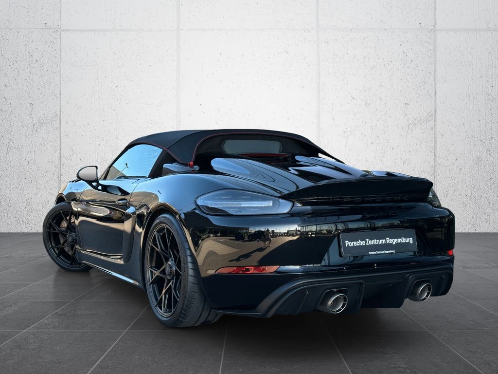 Porsche Boxster 2025