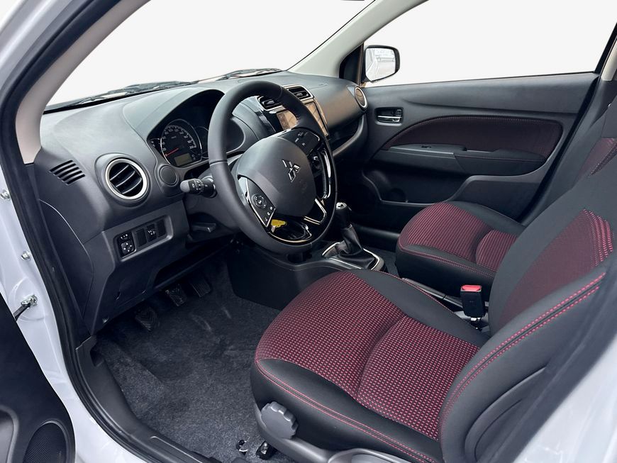 Mitsubishi Space Star 2025