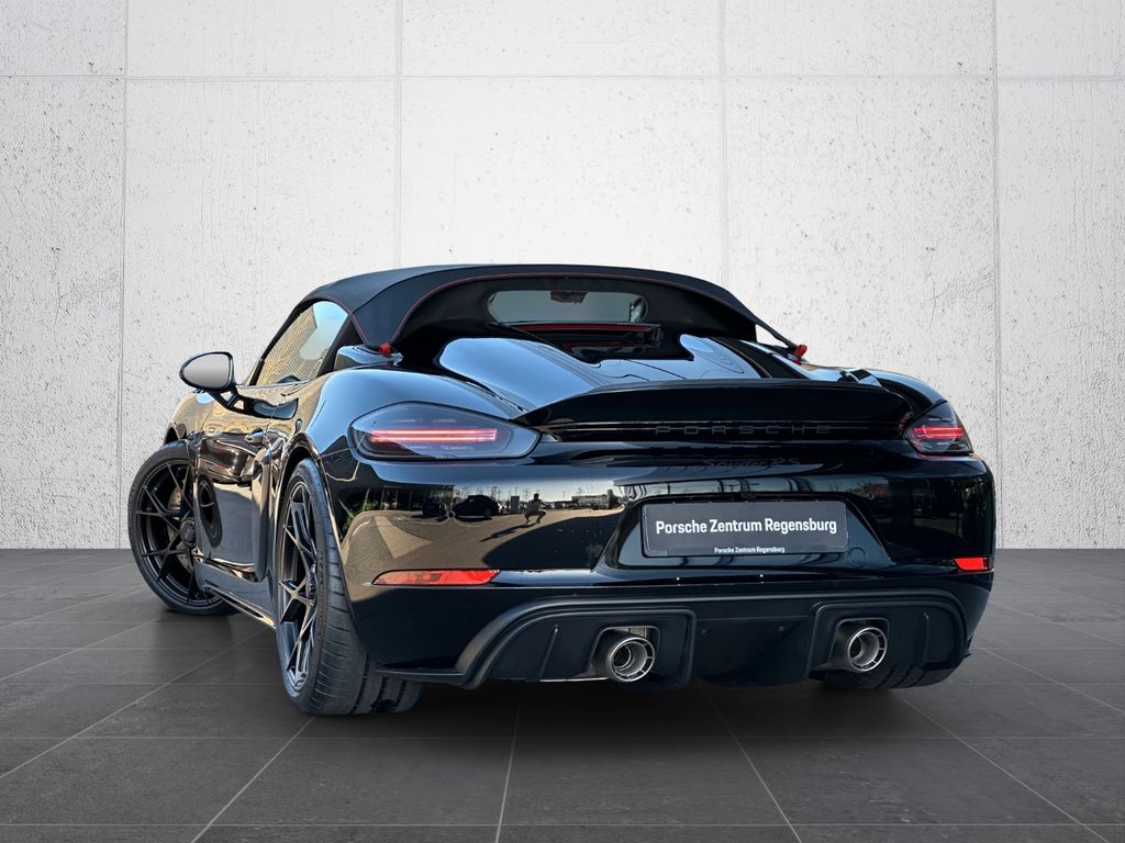 Porsche Boxster 2025