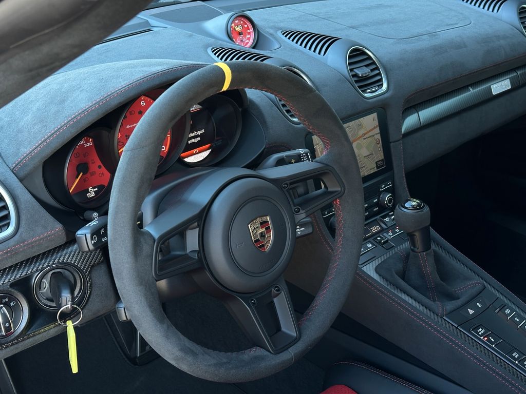 Porsche Boxster 2025