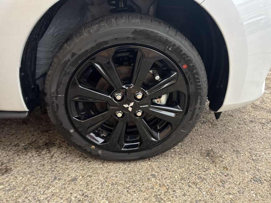 Mitsubishi Space Star 2025